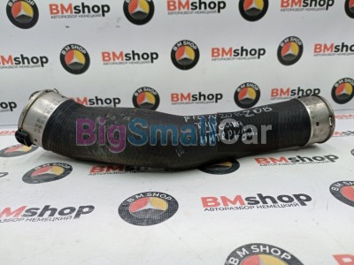 Патрубок интеркулера BMW 523i 2012 F10 N20B20B 13717612095 - купить Верхнеяиково