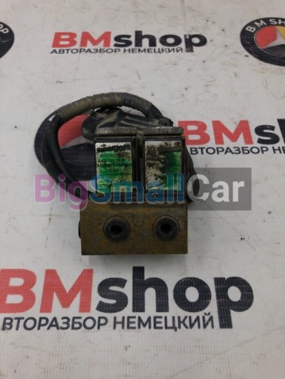 Блок клапанов пневмоподвески Mercedes V230 1999 W638 111.980 A6383280530 - купить Верхнеяиково