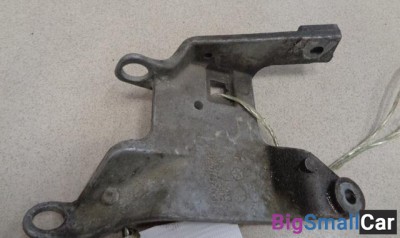 Кронштейн двигателя задний от Chrysler PT Cruiser 2000-2010 - купить Верхнеяиково