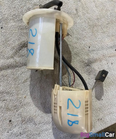 Насос топливный Toyota vitz 90 - купить Верхнеяиково