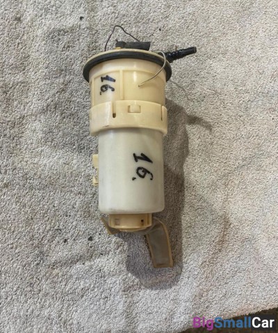 Насос топливный Toyota IST 1NZ - купить Верхнеяиково