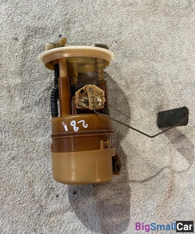 Насос топливный Nissan March K12 - купить Верхнеяиково