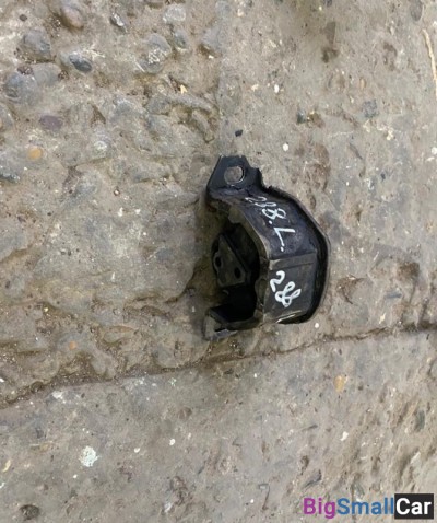 Подушка от двс левая Daewoo Nexia (дэу нексия) - купить Верхнеяиково